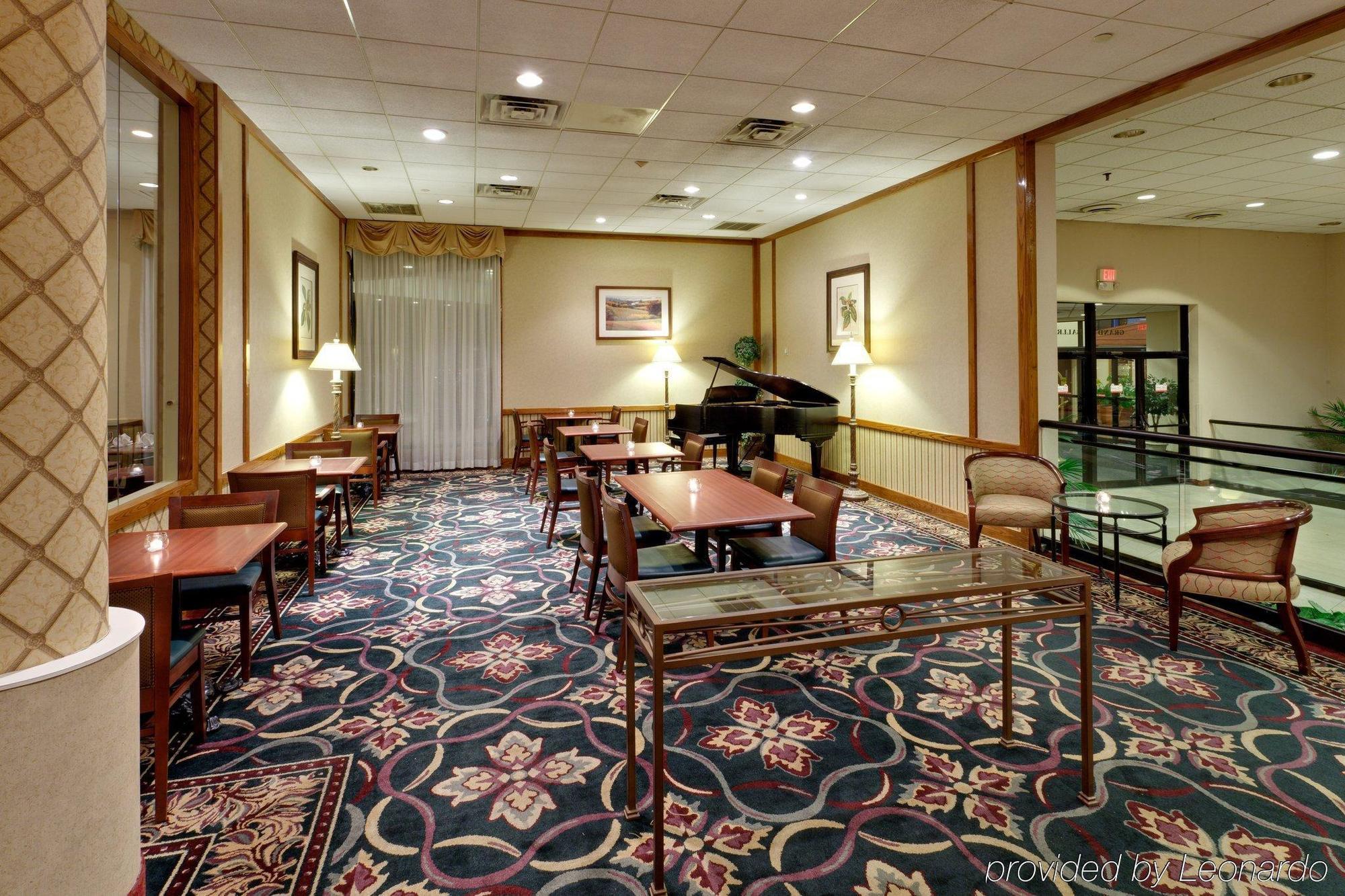 Red Lion Hotel Cromwell Restaurant photo